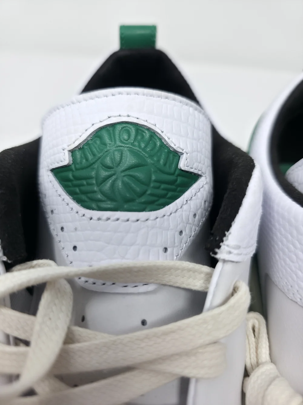 Jordan 2 Retro Low SE Nina Chanel Abney White Malachite Women's 9.5 NWOB